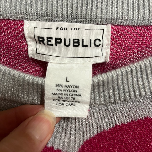For The Republic Gray and Pink Heart Sweater - Picture 5 of 6